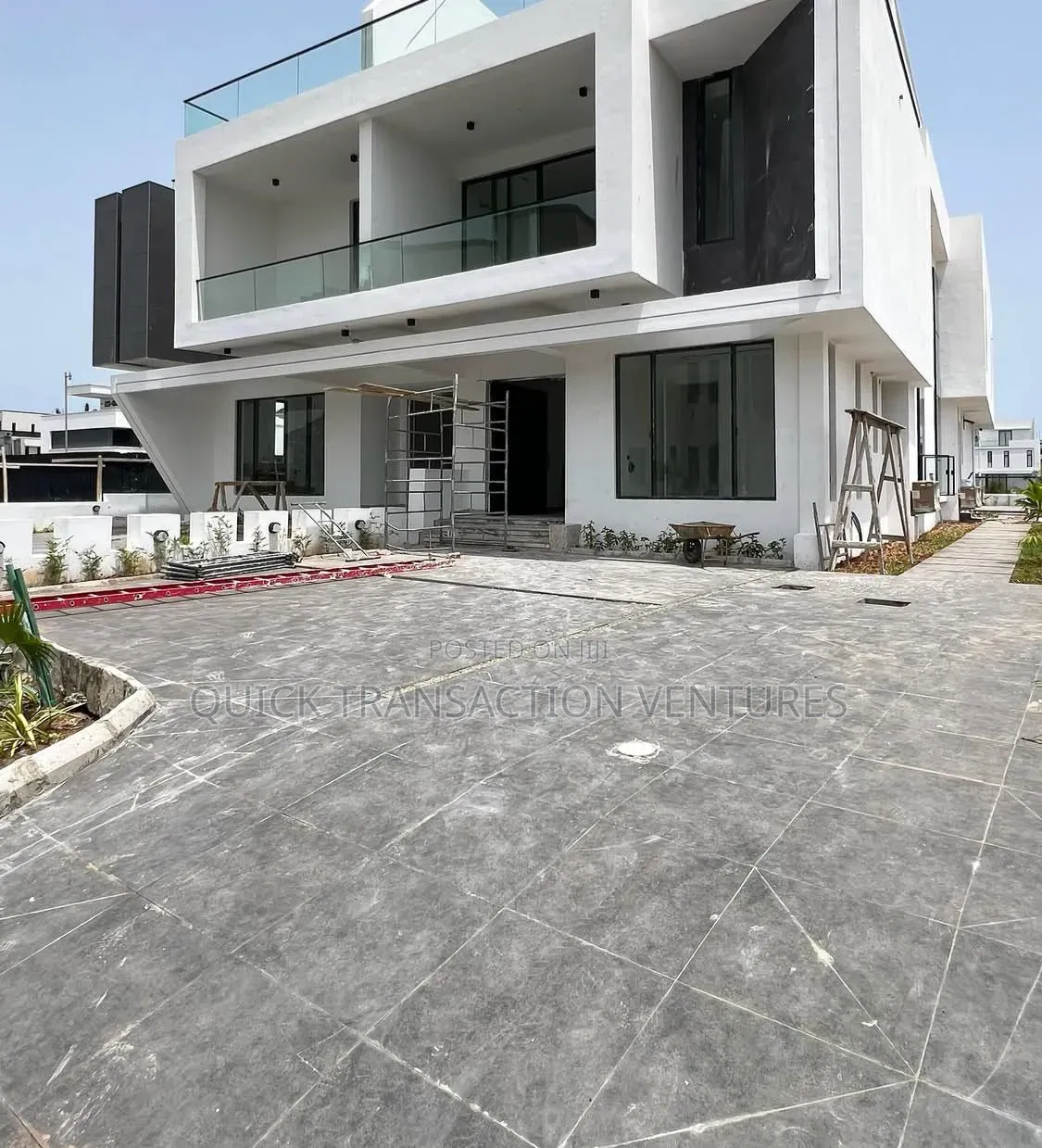 5bdrm Duplex in Cowrie Creek Estate, Ikate for sale in Ikate
