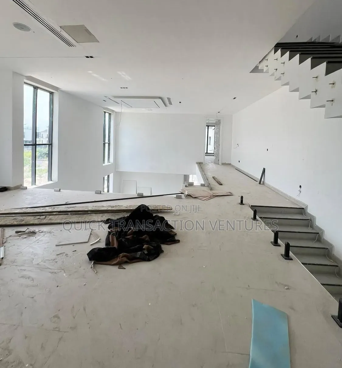 5bdrm Duplex in Cowrie Creek Estate, Ikate for sale in Ikate