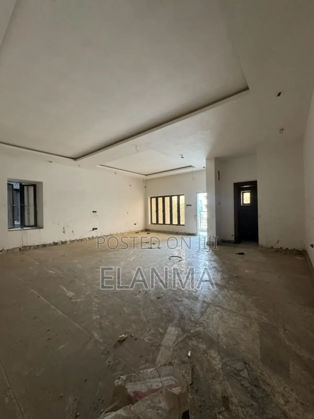 3bdrm Apartment in Kaura for sale in Kaura