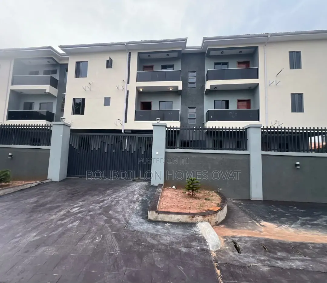 4bdrm Duplex in Lekki Phase 1 for rent in Lekki Phase 1