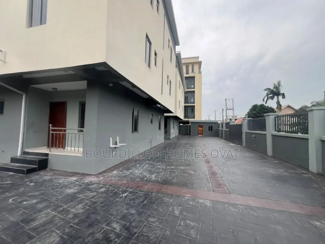 2bdrm Apartment in Lekki Phase 1 for rent in Lekki Phase 1