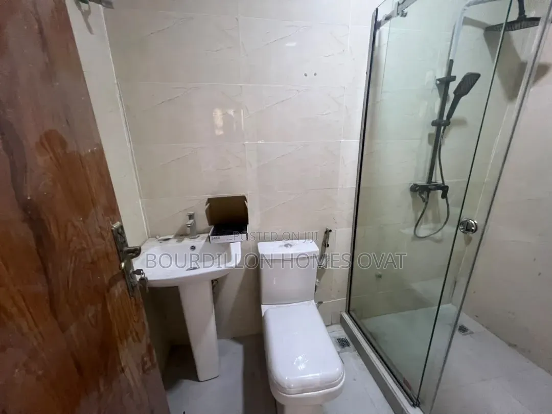 2bdrm Apartment in Lekki Phase 1 for rent in Lekki Phase 1