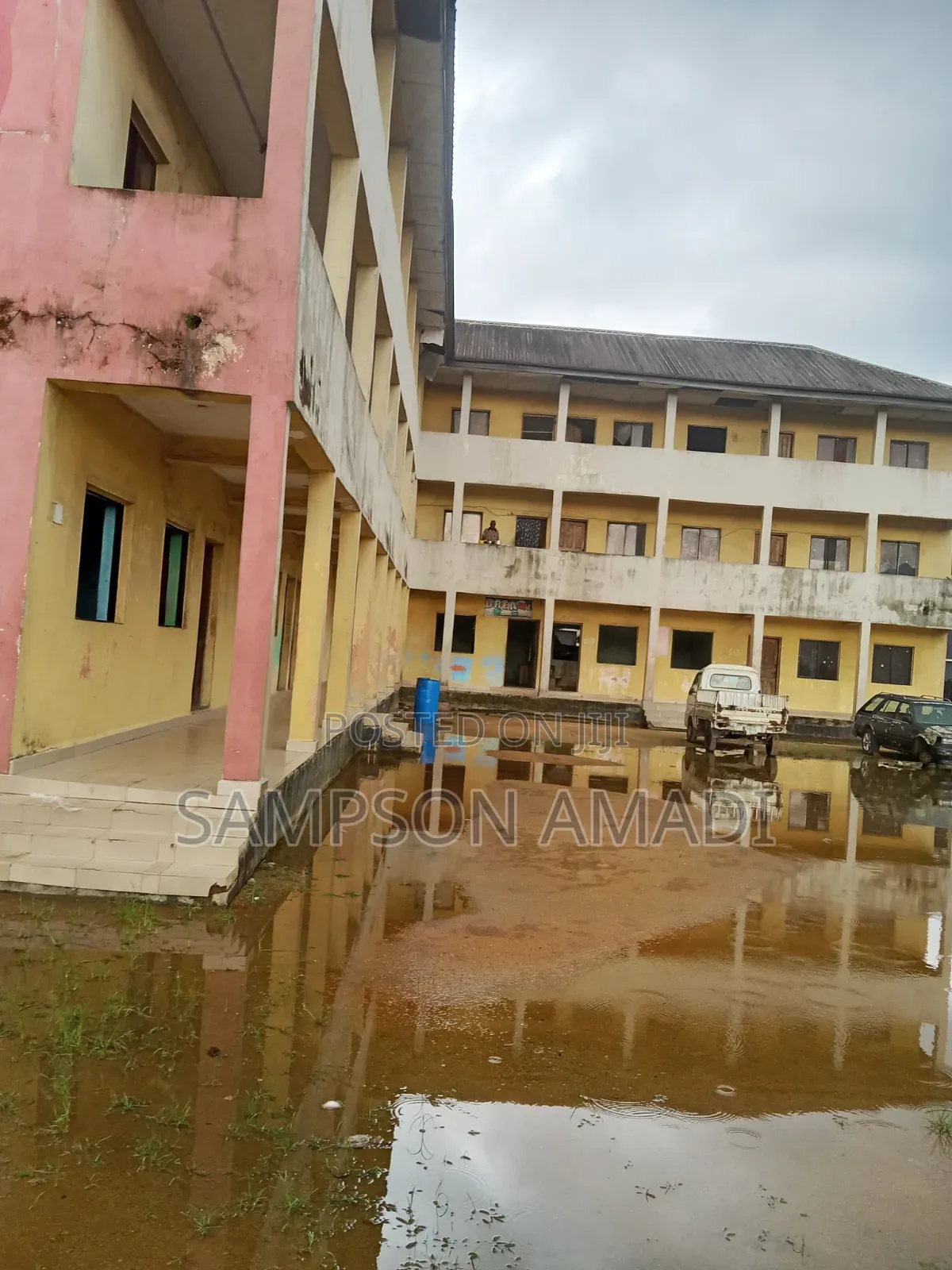 School for Sale With Over 10 Plot of Land in Port Harcourt in Rumuokoro