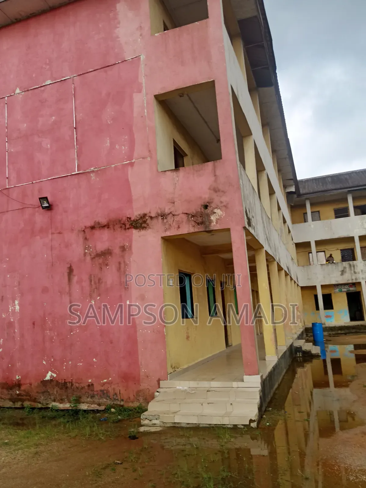 School for Sale With Over 10 Plot of Land in Port Harcourt in Rumuokoro