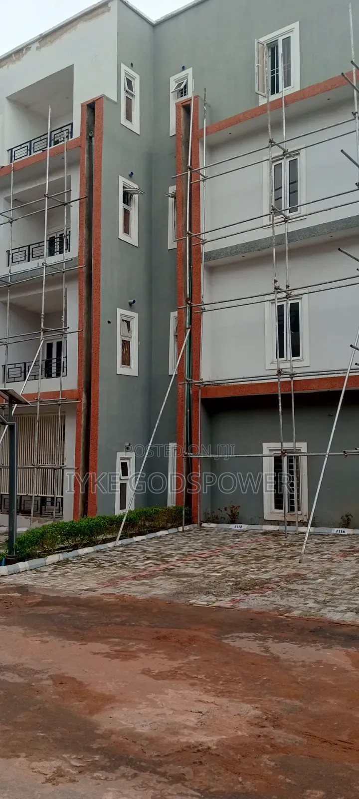 3bdrm Block of Flats in Estate Opp. Games, Durumi for rent in Durumi