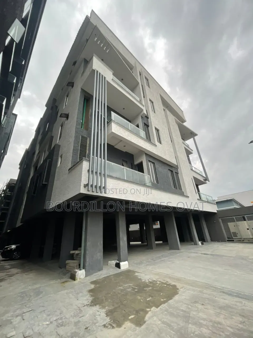 2bdrm Apartment in Ikate Lekki Lagos for sale in Ikate