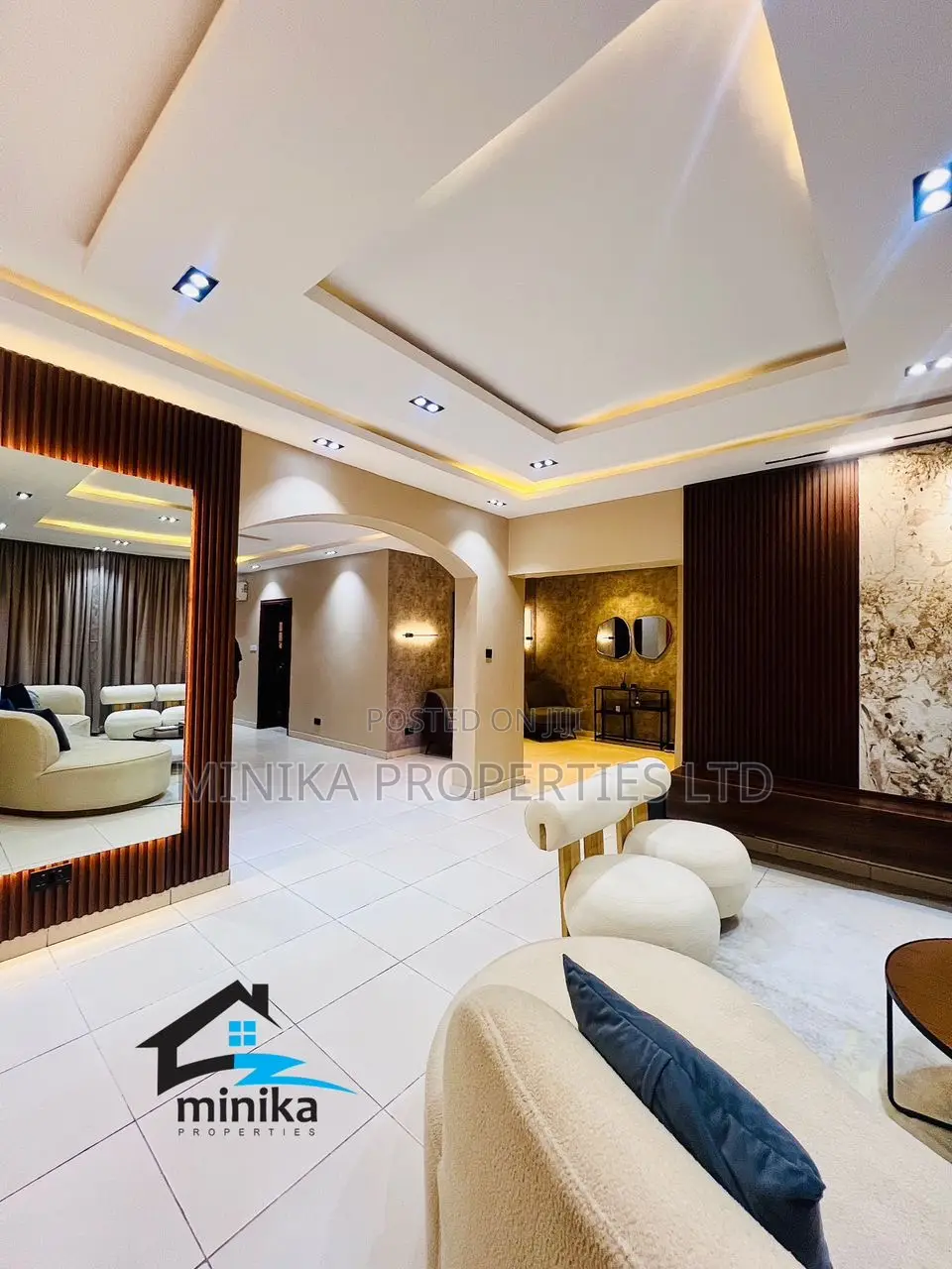 3bdrm Apartment in Osapa london for sale in Osapa london