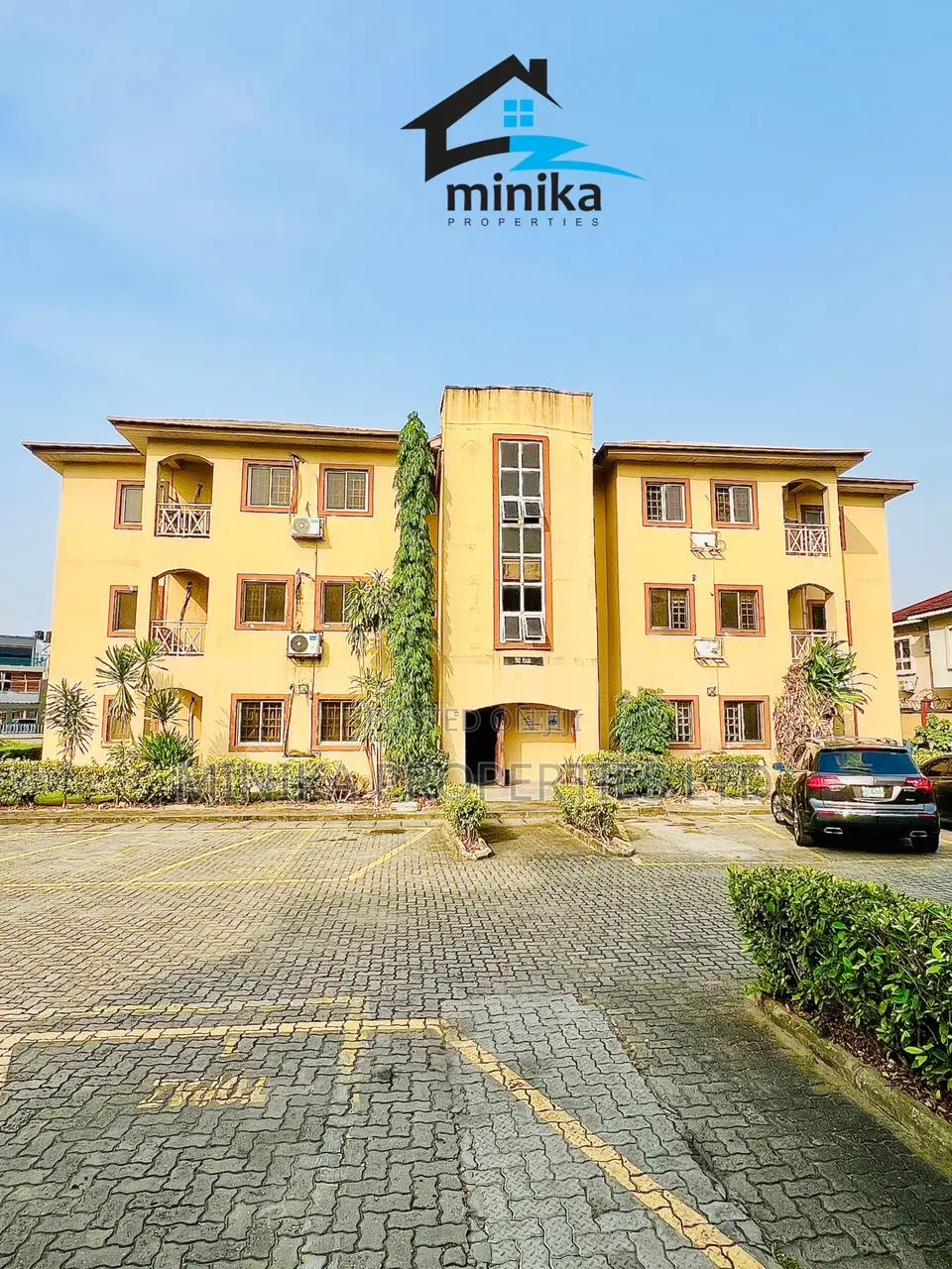 3bdrm Apartment in Osapa london for sale in Osapa london