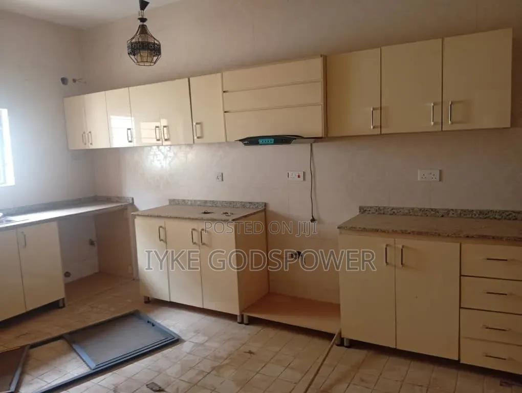 4bdrm Duplex in Kaura for rent in Kaura