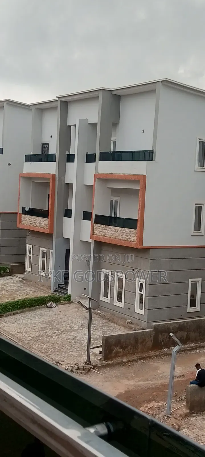 4bdrm Duplex in Kaura for sale in Kaura