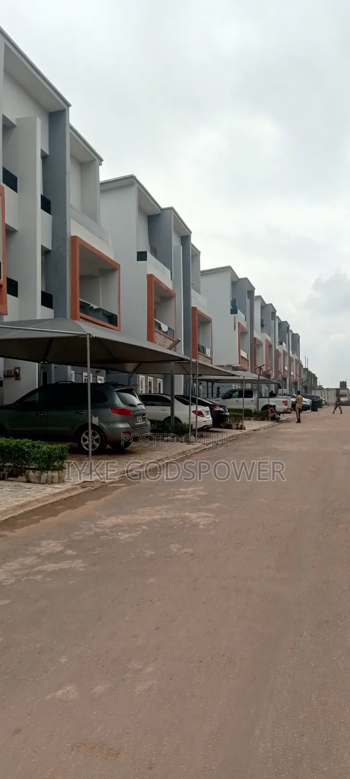 4bdrm Duplex in Kaura for sale in Kaura