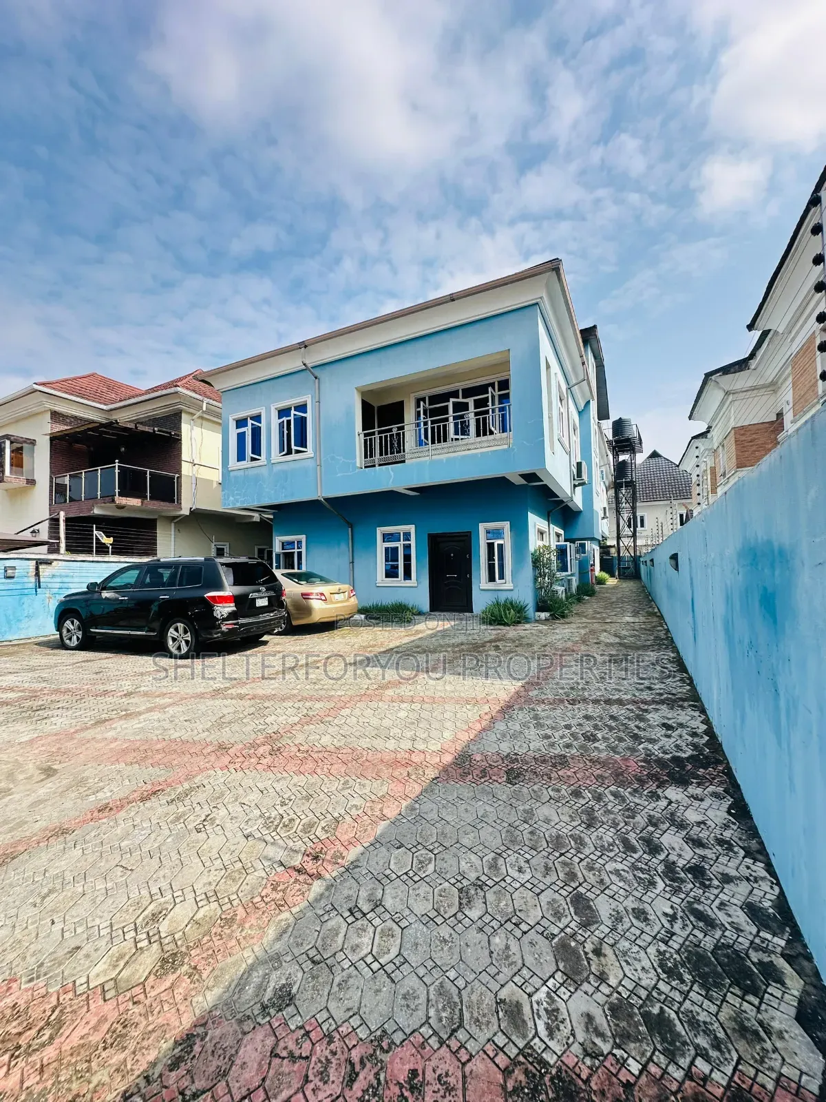 2bdrm Duplex in Lekki Phase 1 for rent in Lekki Phase 1