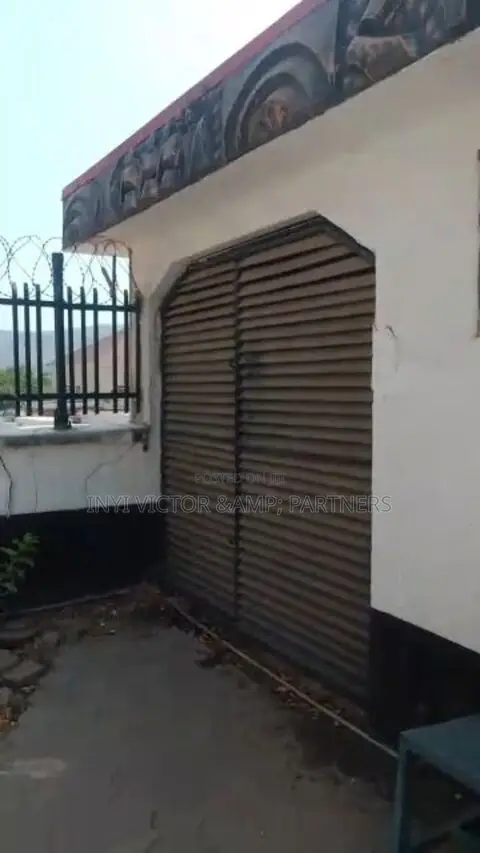 5bdrm Duplex in Maitama for sale in Maitama
