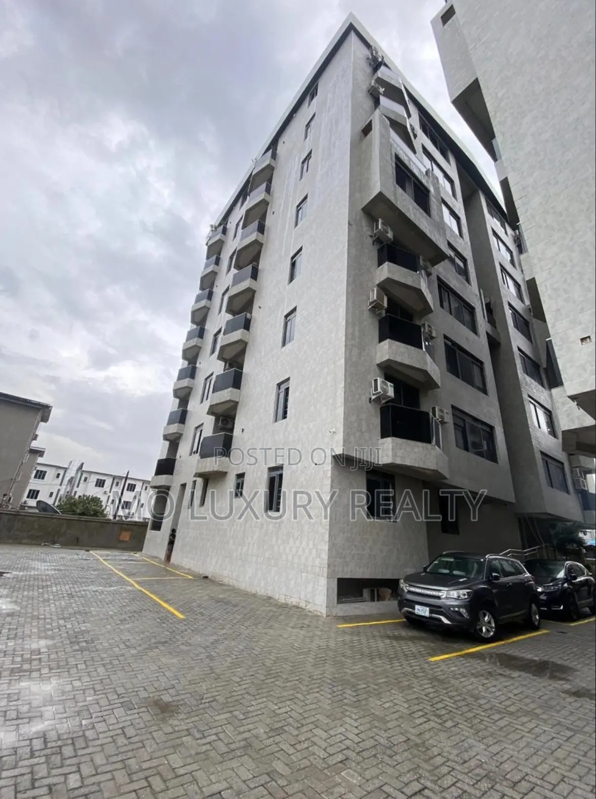 3bdrm Apartment in Adeola Odeku for rent in Adeola Odeku