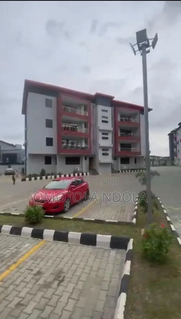 Furnished 3bdrm Block of Flats in Raymond Estate, Agboyi/Ketu for sale in Agboyi/Ketu