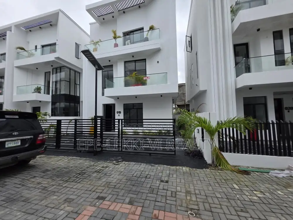 5bdrm Duplex in Lekki for rent in Lekki