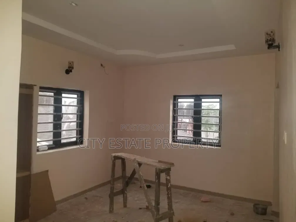 Furnished 2bdrm Block of Flats in Stella Marris, Rukpokwu for rent in Rukpokwu