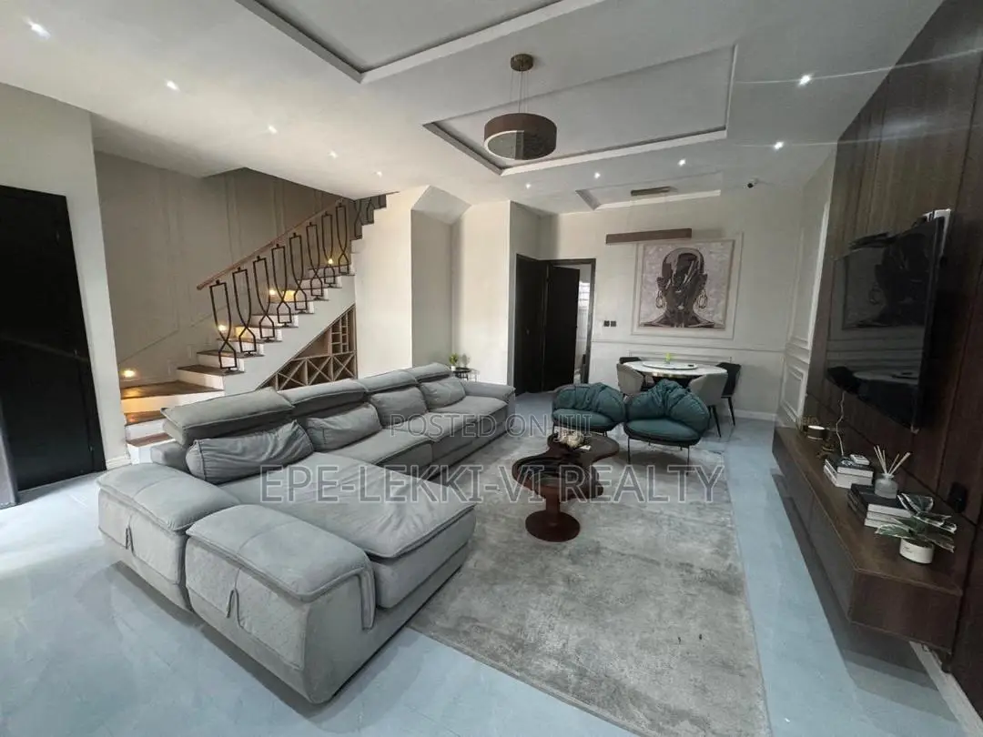 Furnished 4bdrm Townhouse/Terrace in Lekki for sale in Lekki