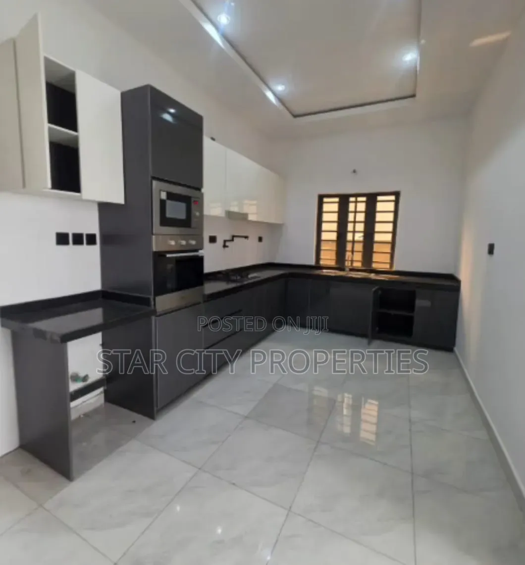 4bdrm House in Ogudu Gra Phase 2 for sale in Ogudu GRA
