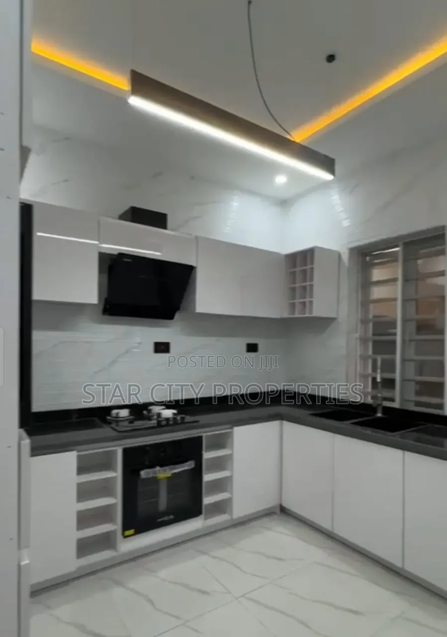 3bdrm Duplex in Medina Gbagada Lagos for rent in Medina