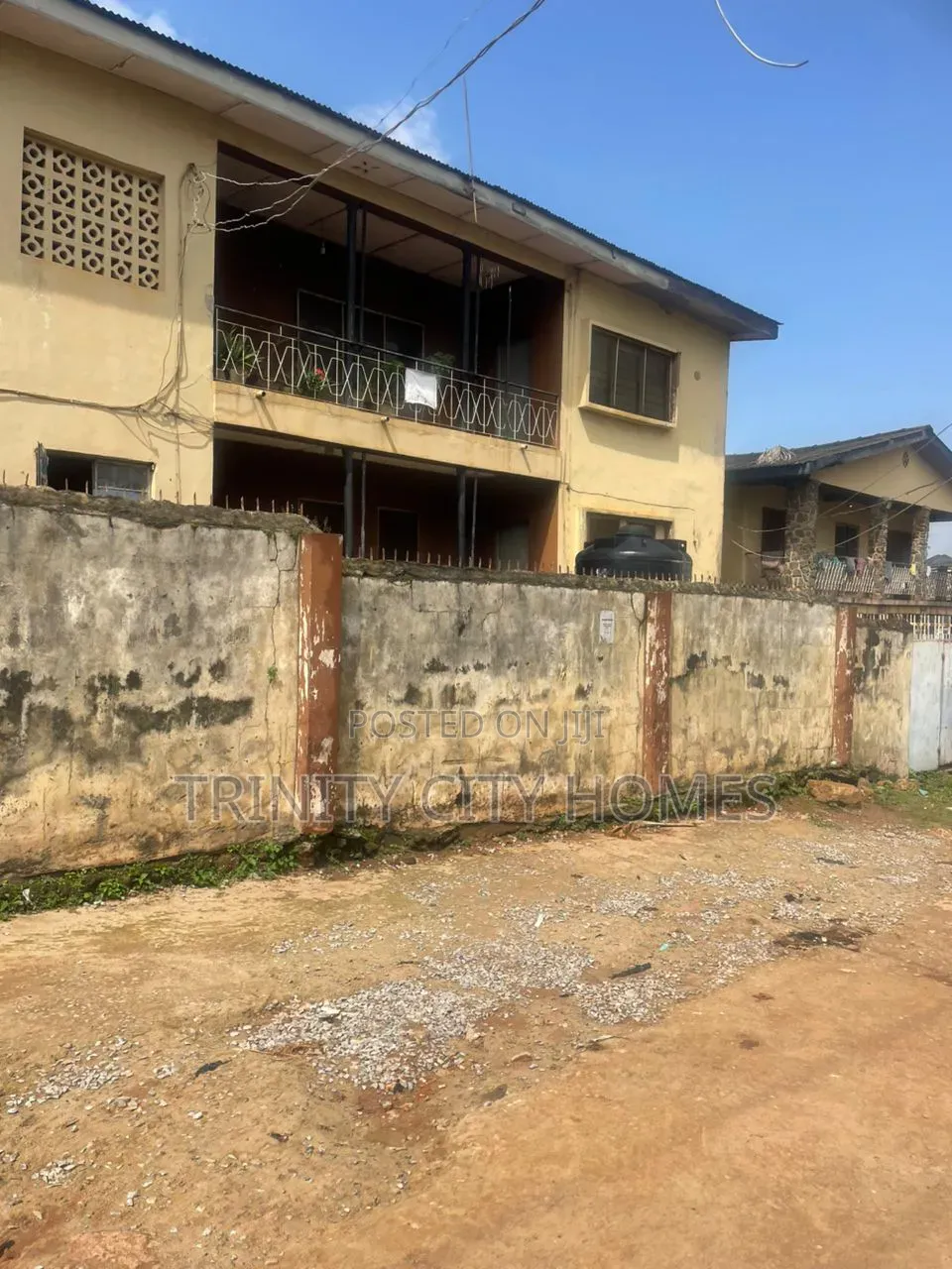 6bdrm House in Lead City, Felele, CHallenge / Ibadan for sale in CHallenge / Ibadan