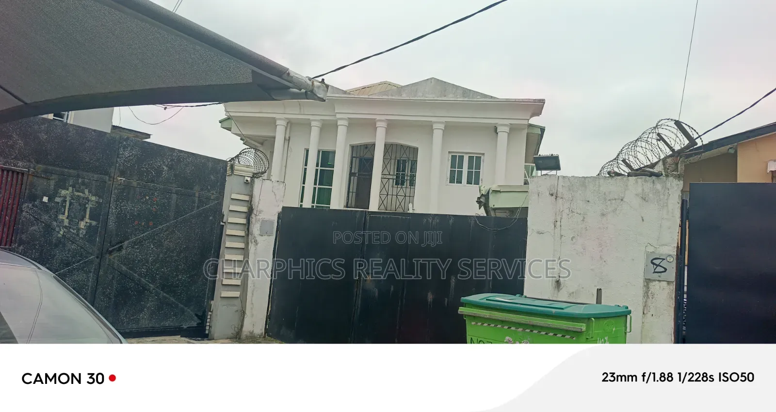 5bdrm Duplex in Ogunlana for sale in Ogunlana