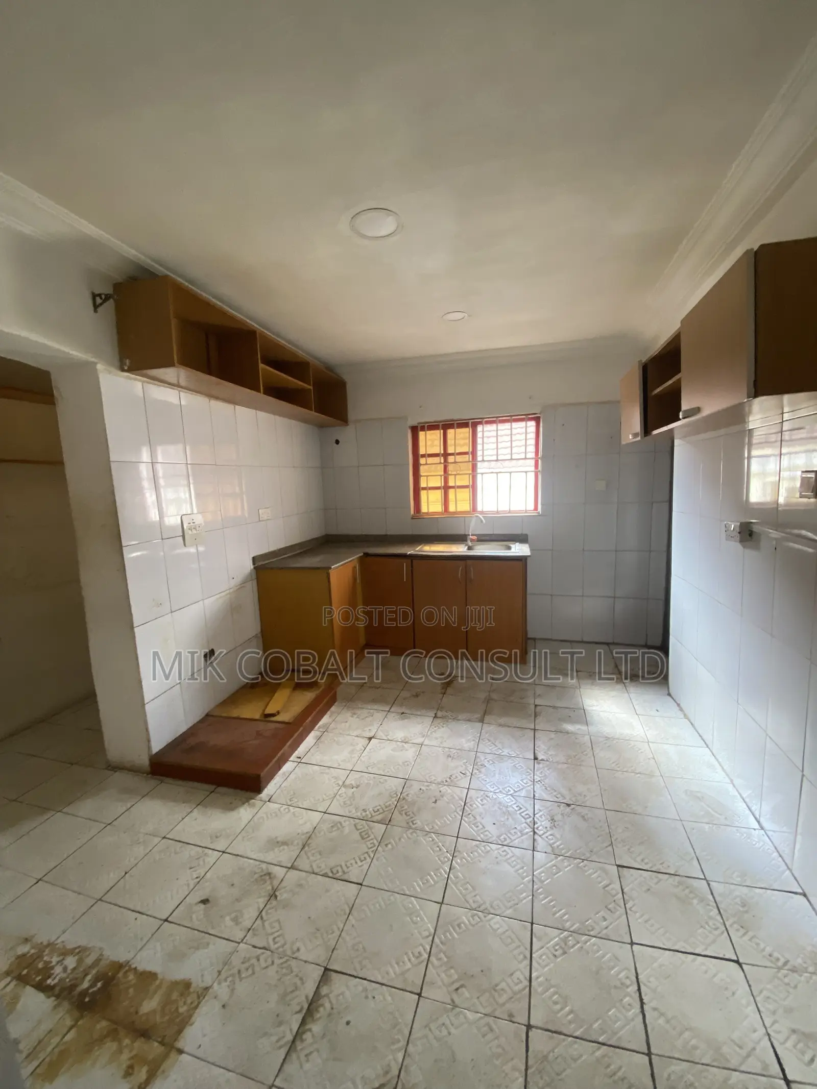 2bdrm Block of Flats in 43Crescent, Gwarinpa for rent in Gwarinpa