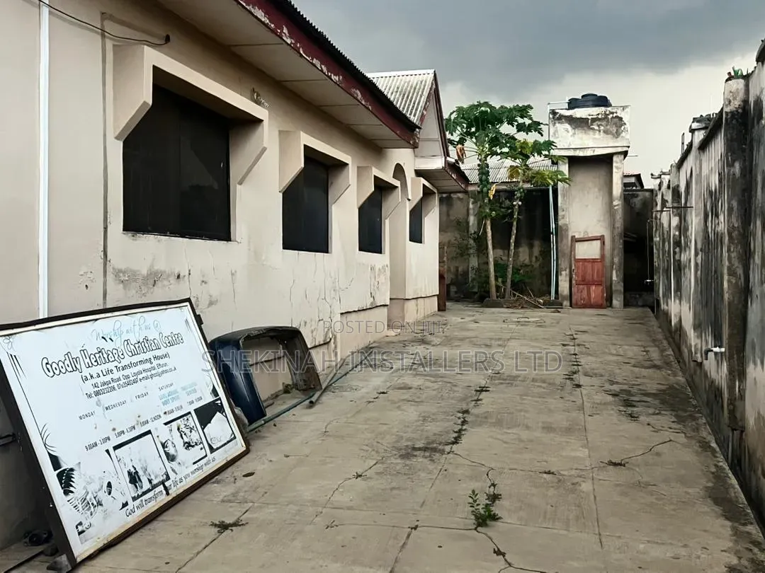 Furnished 4bdrm Bungalow in Celica New Ife Road, Ibadan for sale in Ibadan