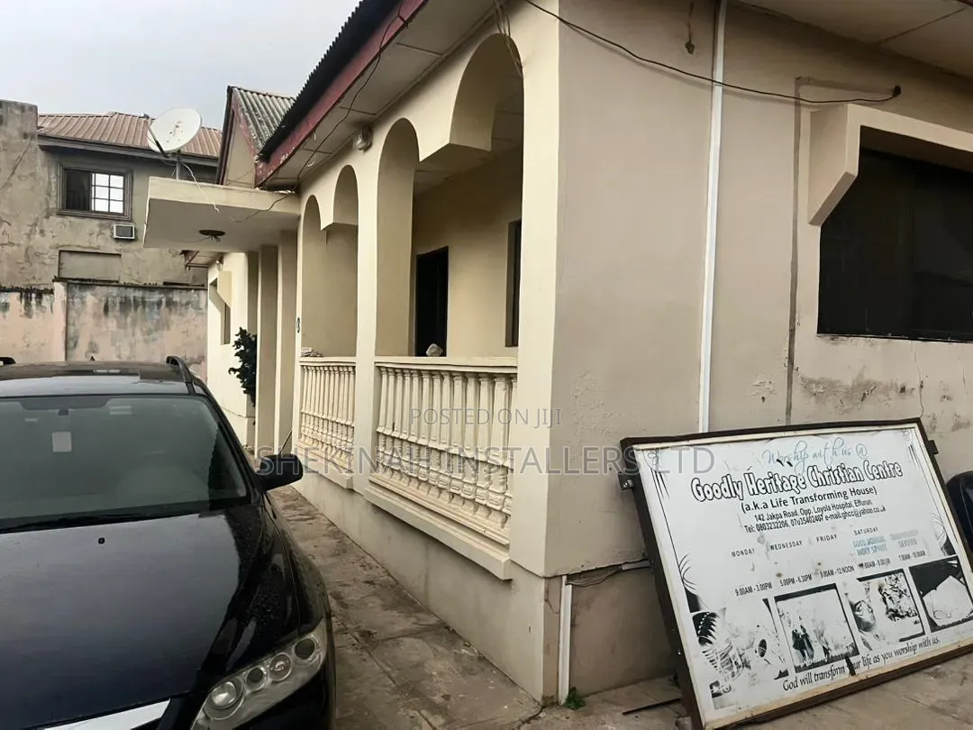 Furnished 4bdrm Bungalow in Celica New Ife Road, Ibadan for sale in Ibadan