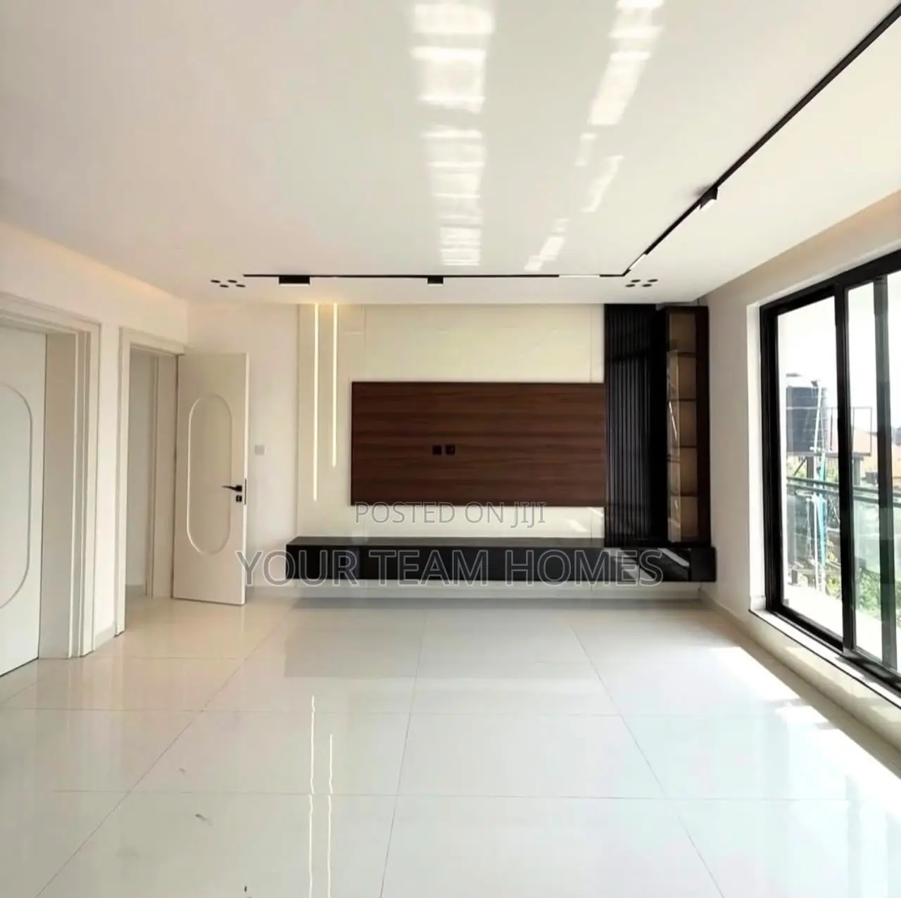 5bdrm Duplex in Apo for sale in Apo Resettlement