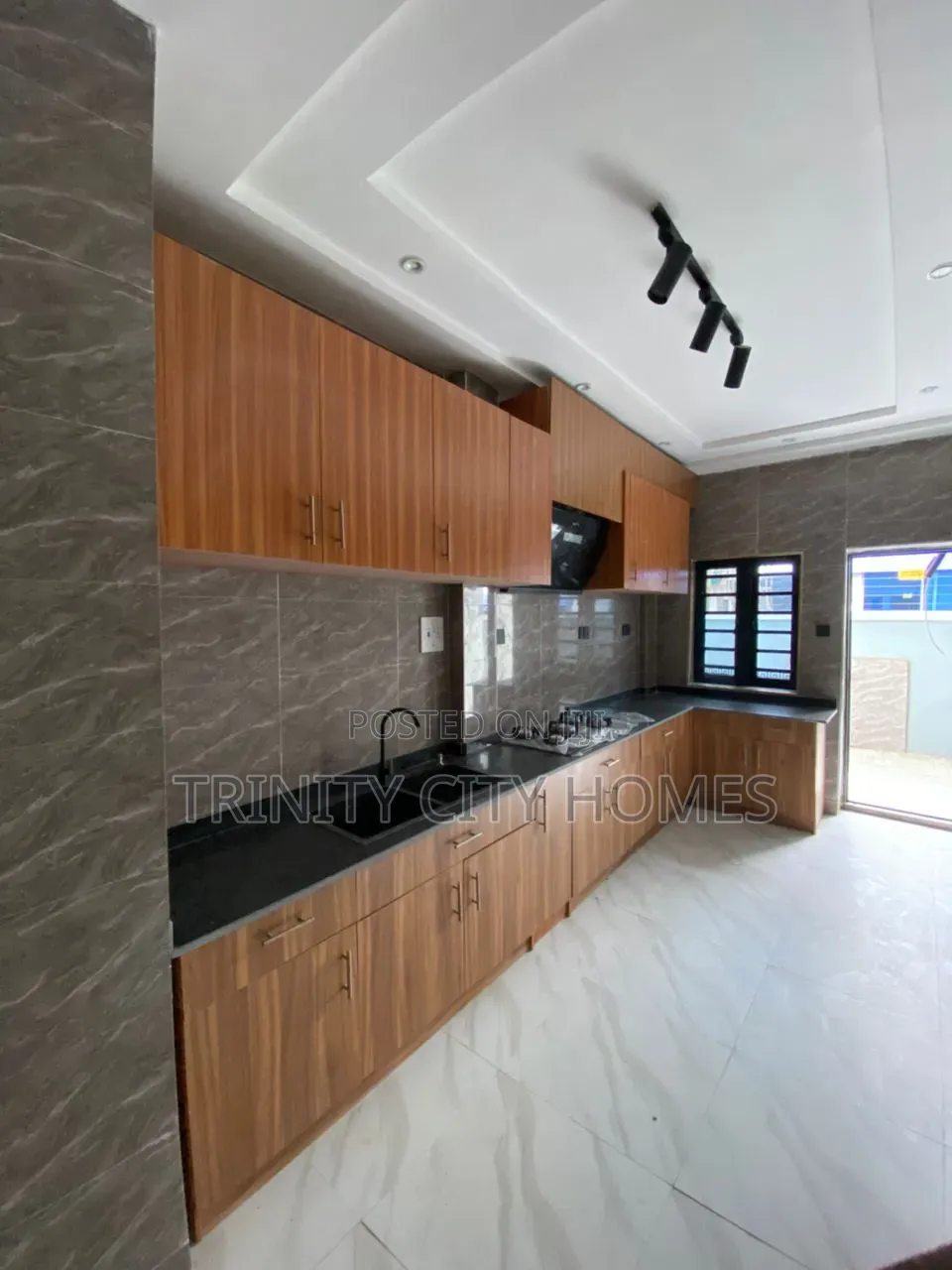 2bdrm Apartment in Abijo for sale in Abijo