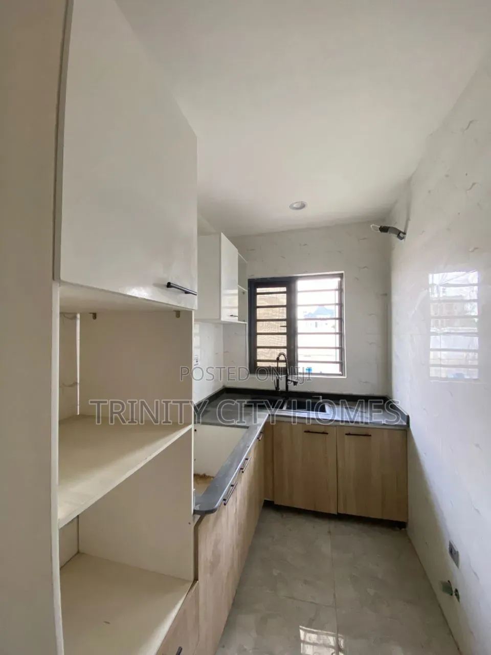 1bdrm Apartment in Abijo Lagos State for sale in Abijo