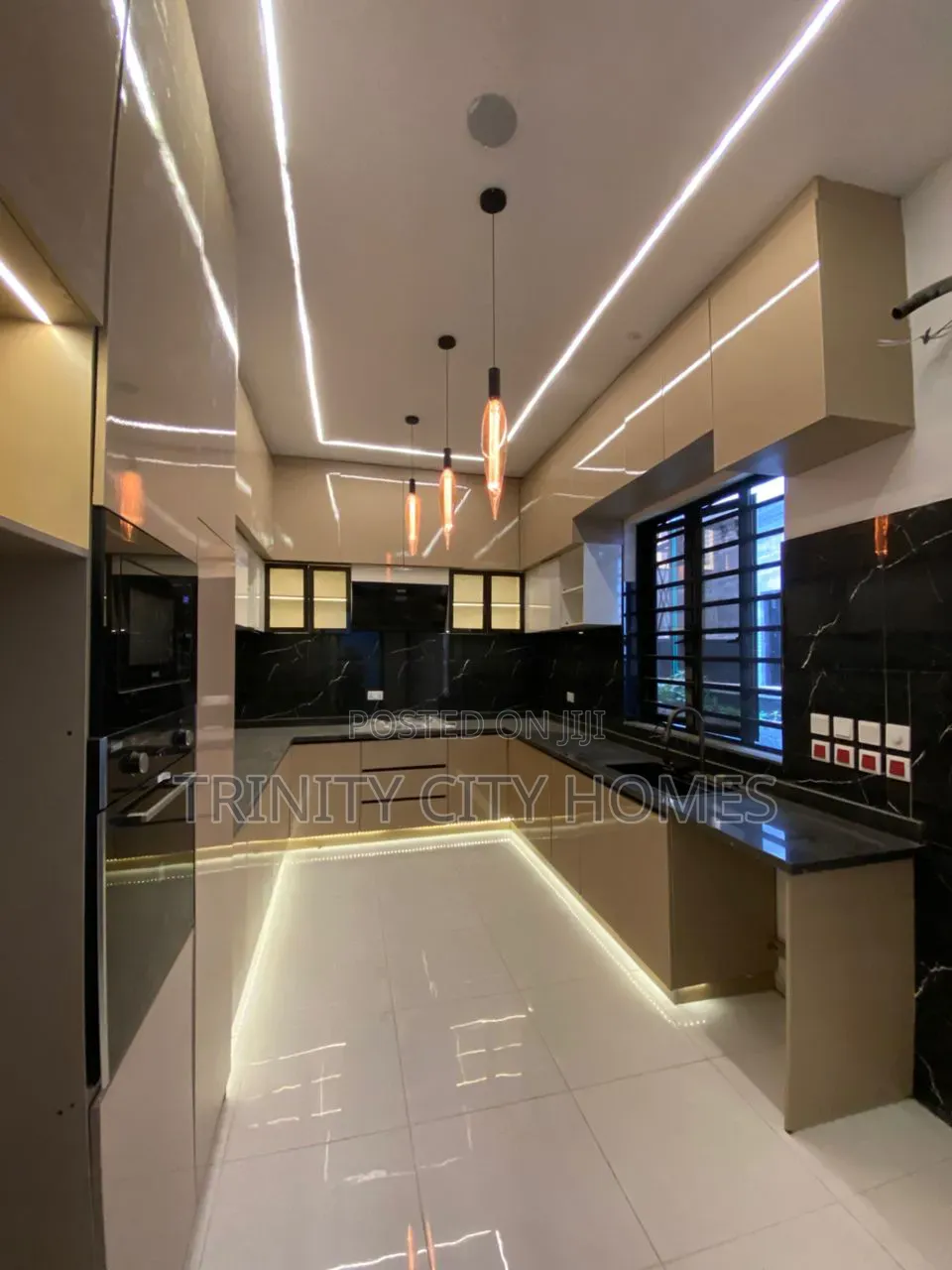 5bdrm Duplex in Ajah Lagos State for sale in VGC / Ajah