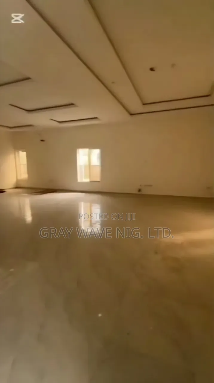 5bdrm Duplex in Kaura for sale in Kaura