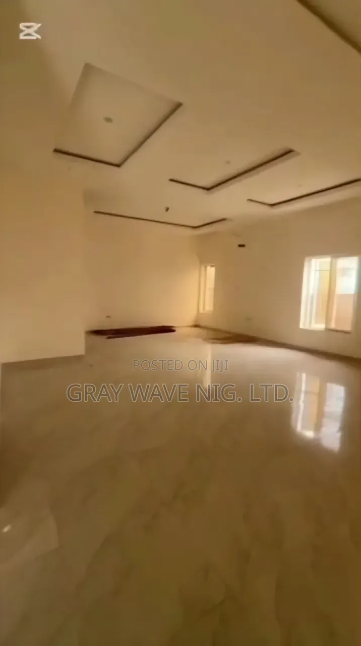 5bdrm Duplex in Kaura for sale in Kaura
