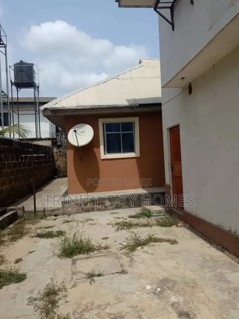 5bdrm Duplex in Oluyole Aare Ibadan for sale in Oluyole