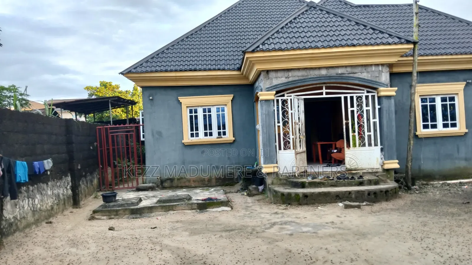 4bdrm Bungalow in By Nepa Off Sars, Rukpokwu for sale in Rukpokwu