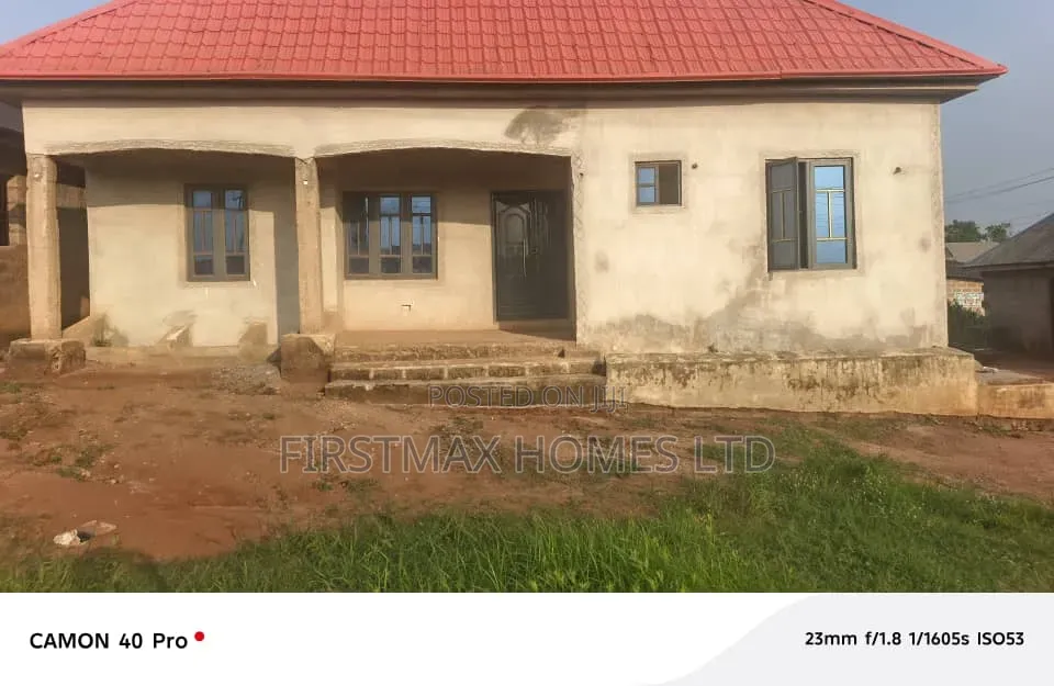 Furnished 4bdrm Bungalow in Ire Akari Royal for sale in Ado-Odo/Ota