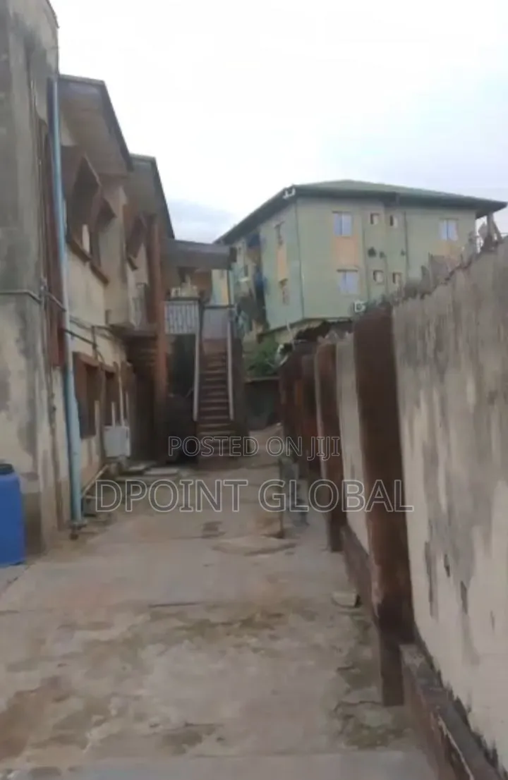 8bdrm Block of Flats in Not Estate, Ipaja / Ipaja for sale in Ipaja / Ipaja