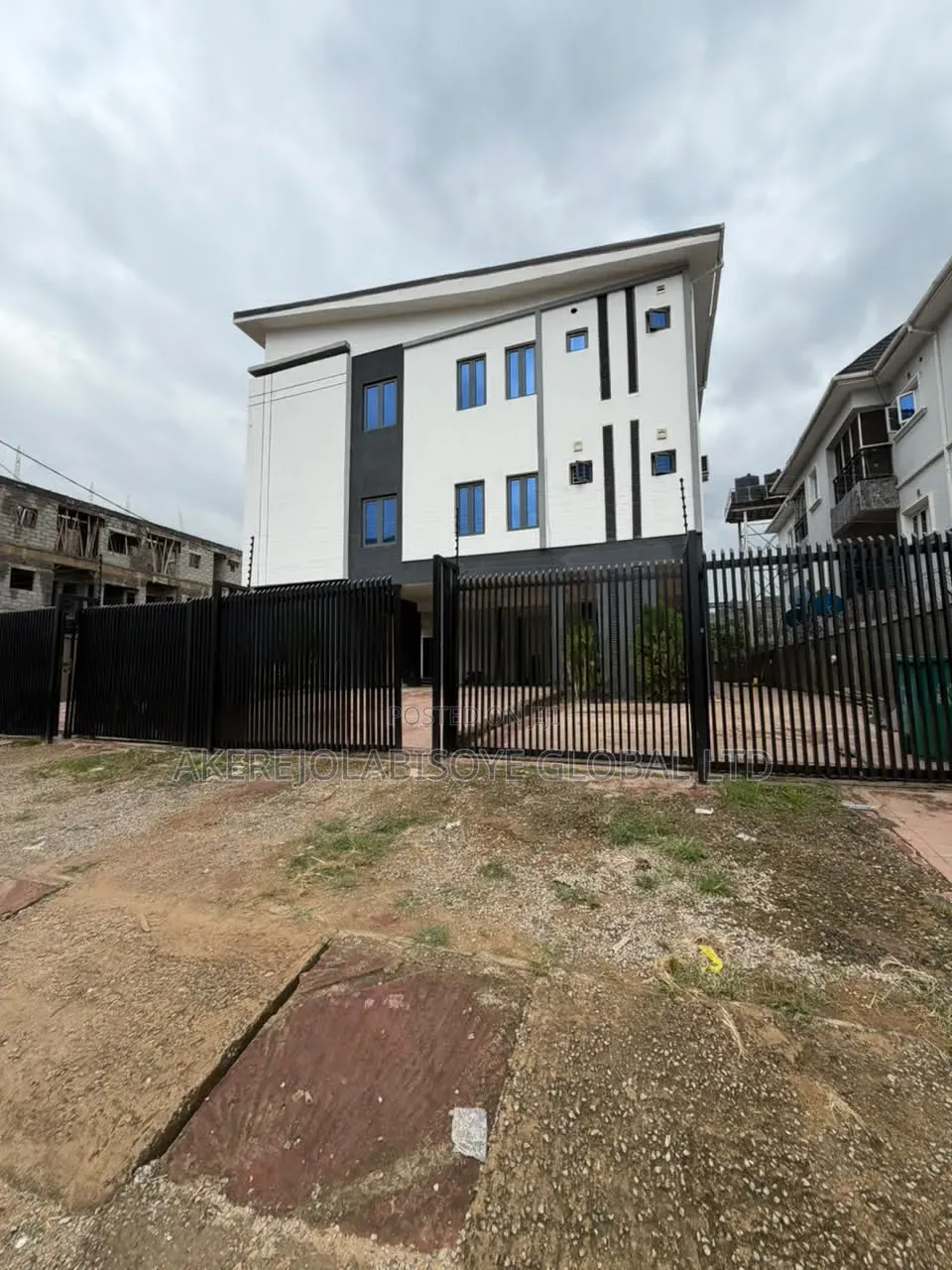 3bdrm Apartment in Katampe Abuja for sale in Katampe (Main)
