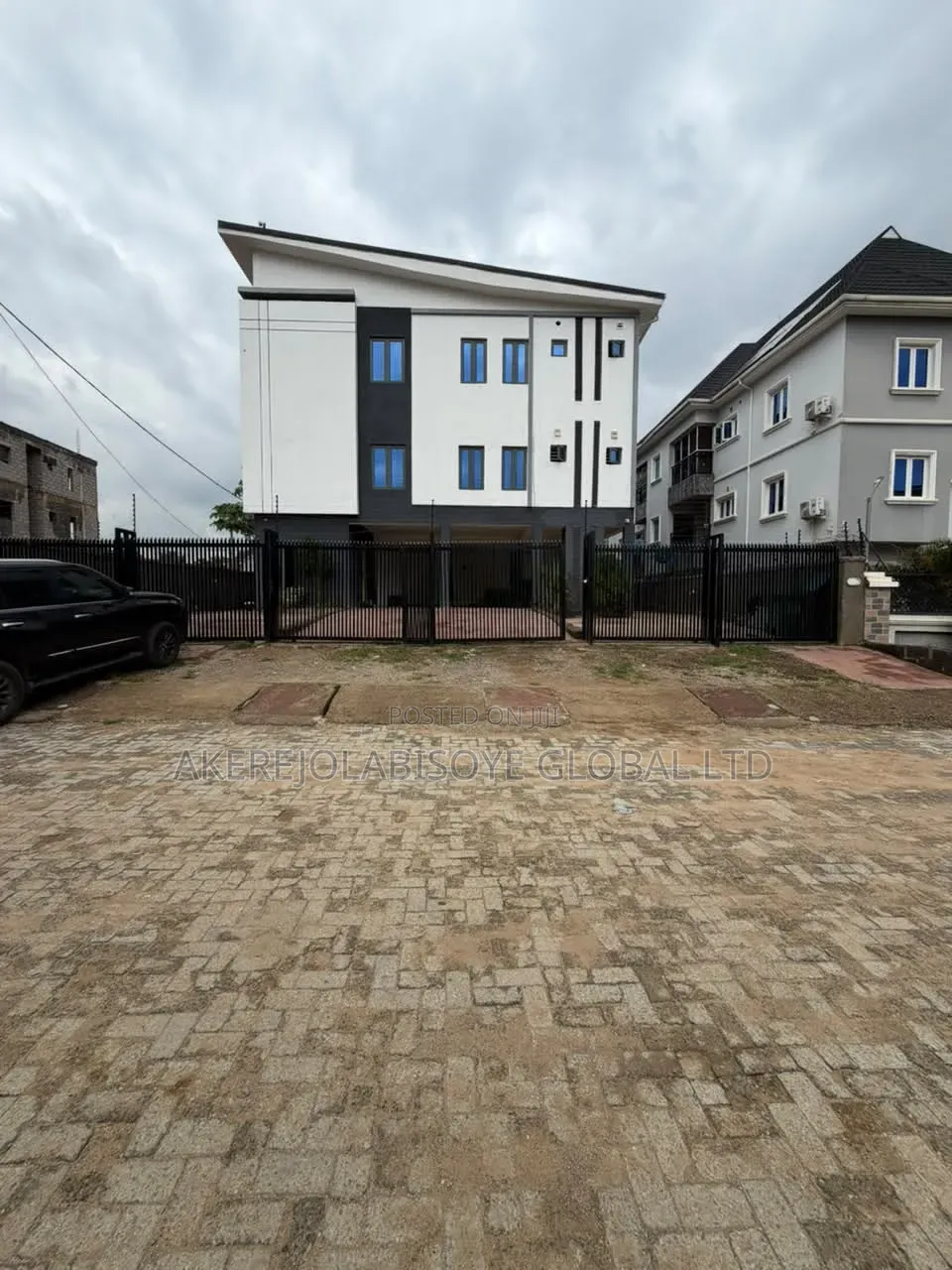 3bdrm Apartment in Katampe Abuja for sale in Katampe (Main)