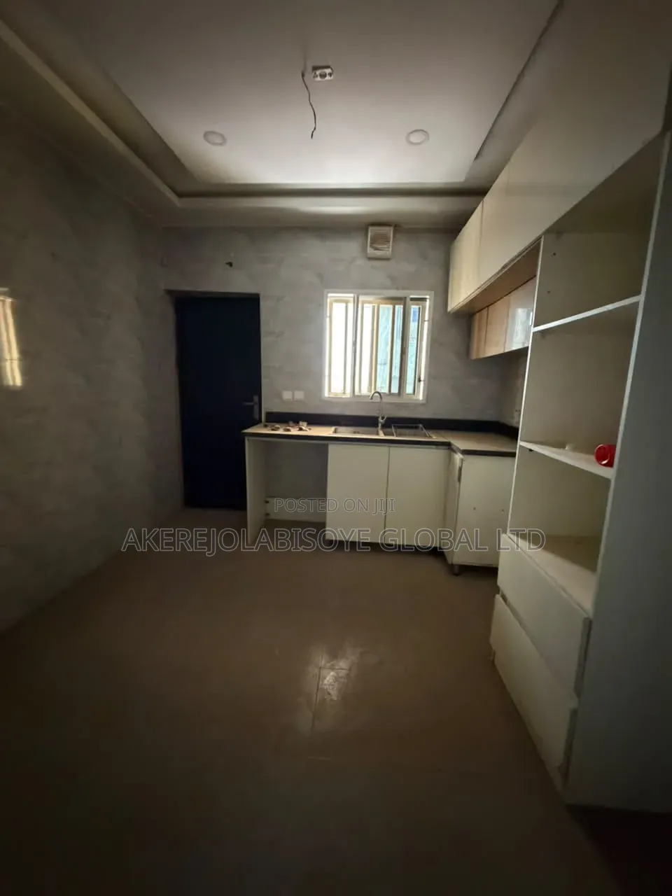3bdrm Apartment in Katampe Abuja for sale in Katampe (Main)