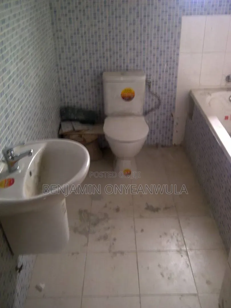 4bdrm Duplex in Off Kara Ibafo, Obafemi-Owode for sale in Obafemi-Owode