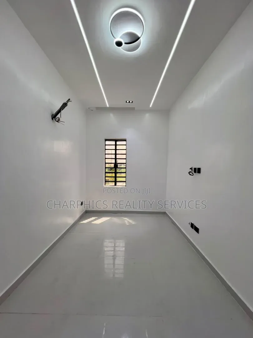 4bdrm Duplex in Off Lekki-Epe Expressway for sale in Off Lekki-Epe Expressway