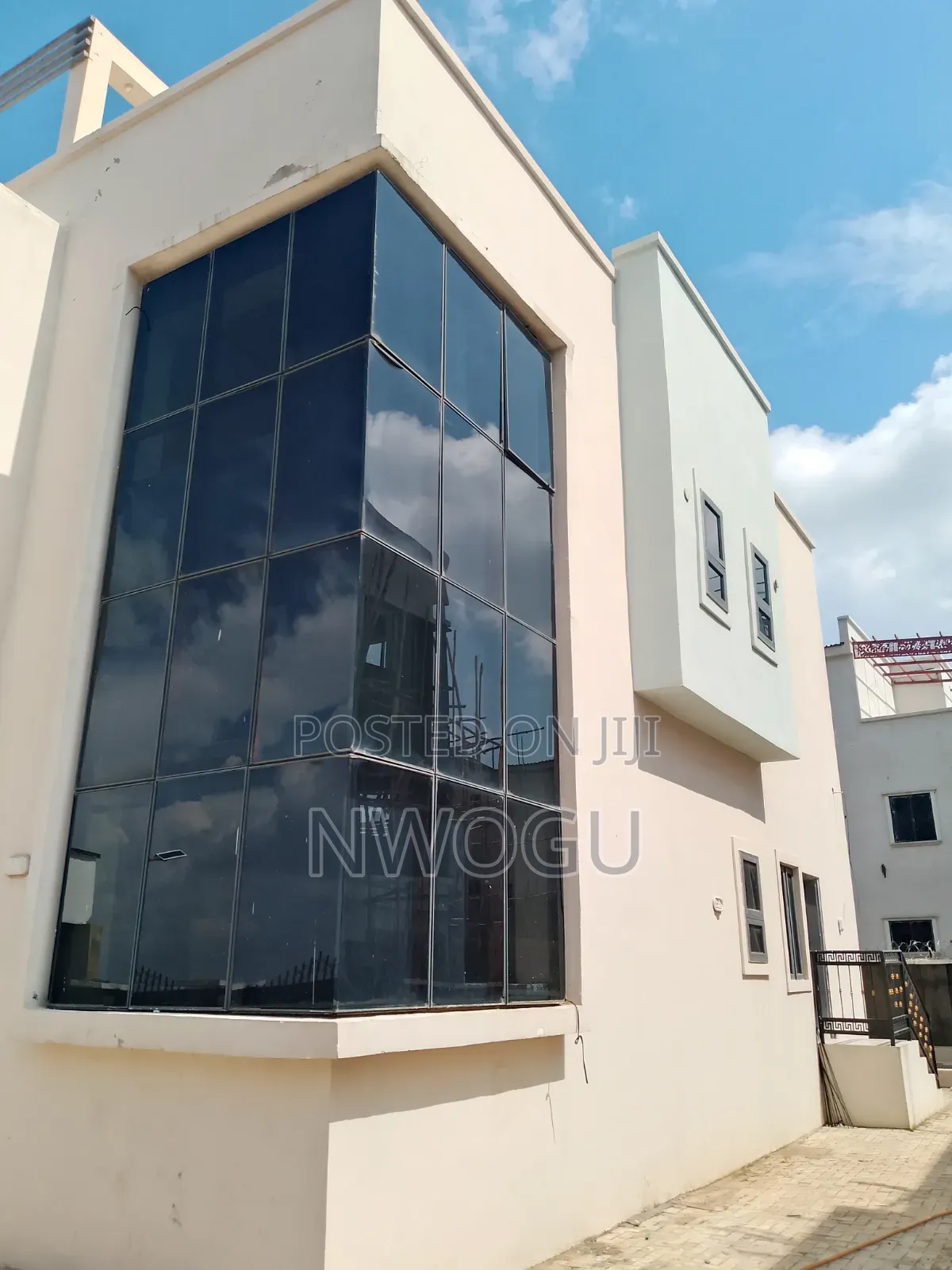 6bdrm Duplex in Back Of Apo, Guzape District for sale in Guzape District