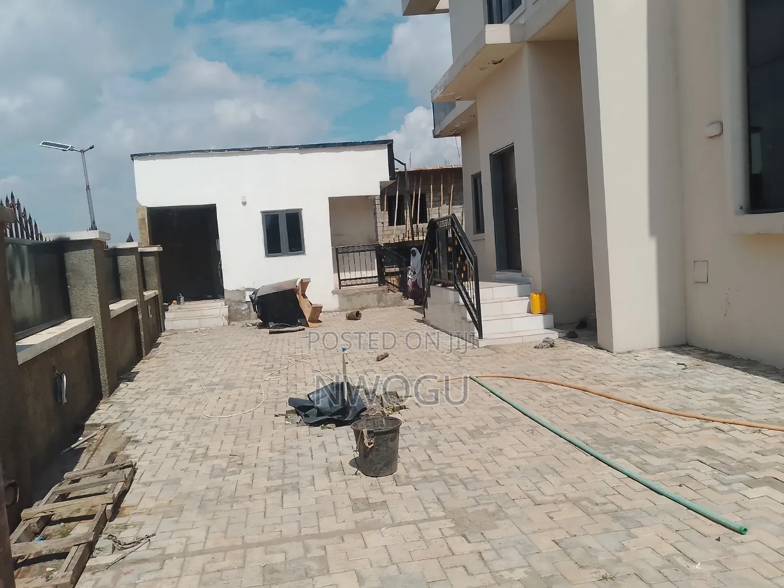 6bdrm Duplex in Back Of Apo, Guzape District for sale in Guzape District