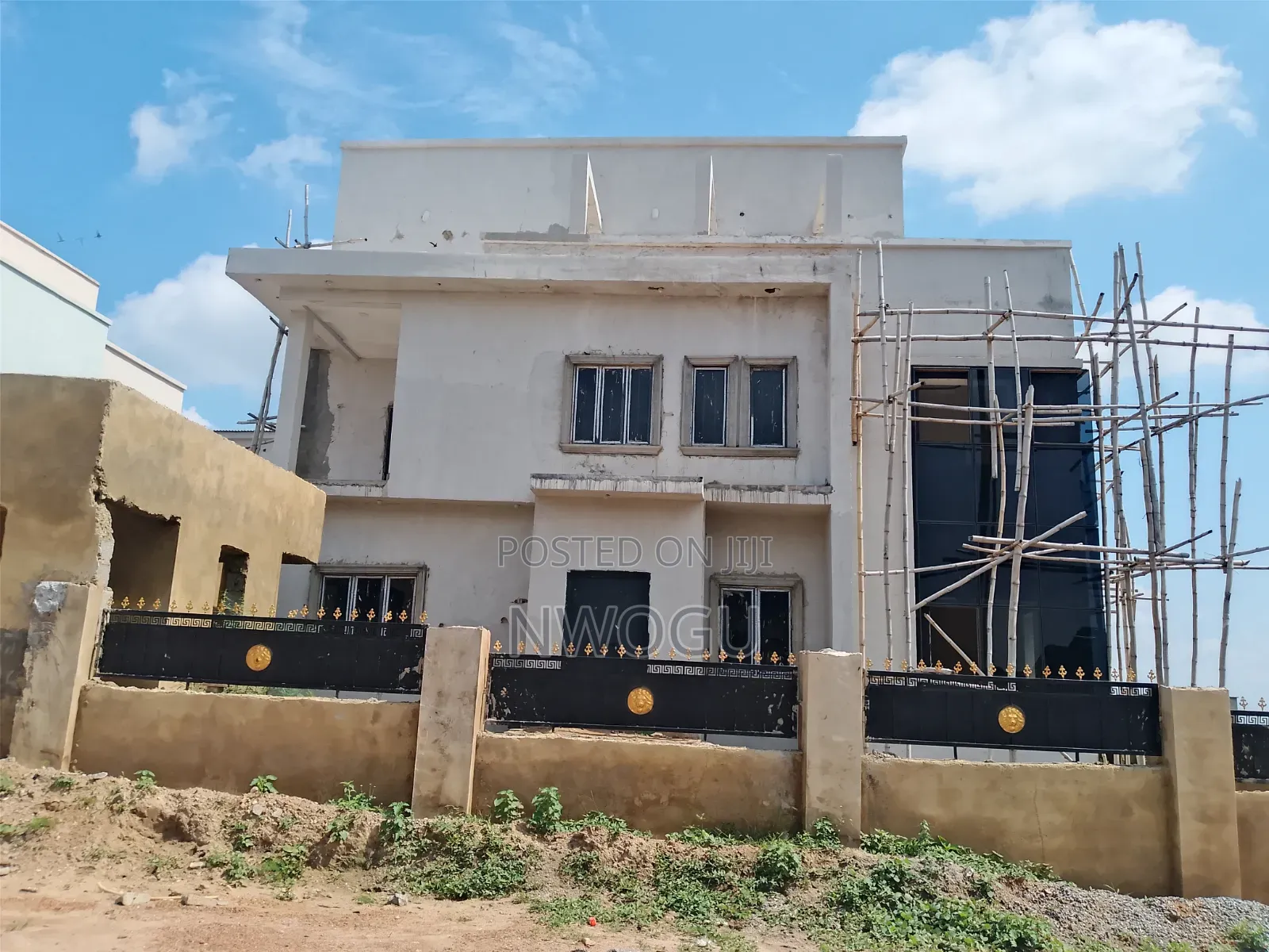 6bdrm Duplex in Guzape District for sale in Guzape District