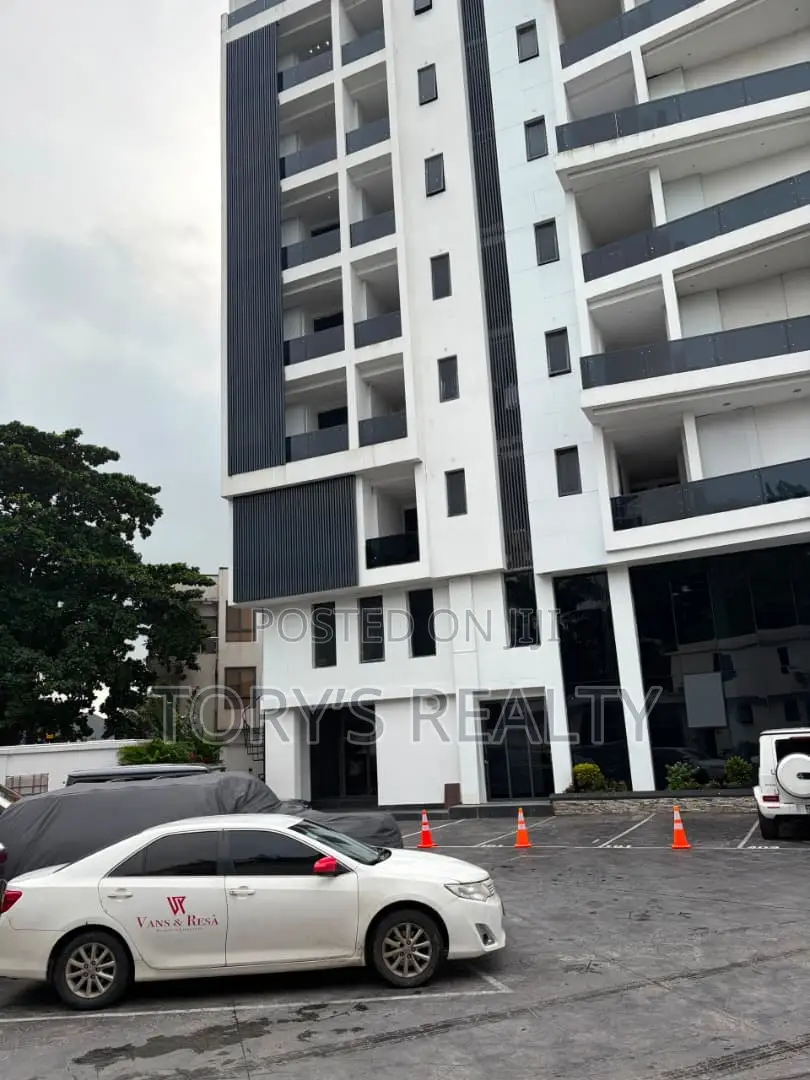 3bdrm Apartment in Ikoyi, Parkview Estate for rent in Parkview Estate