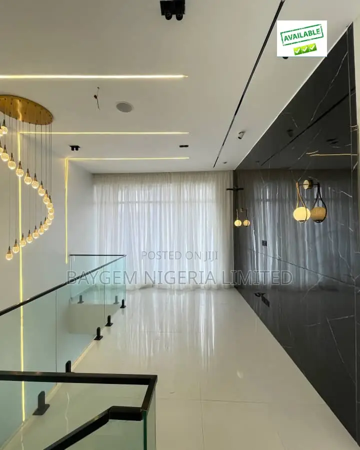 5bdrm Townhouse/Terrace in Lekki Phase 1 for sale in Lekki Phase 1