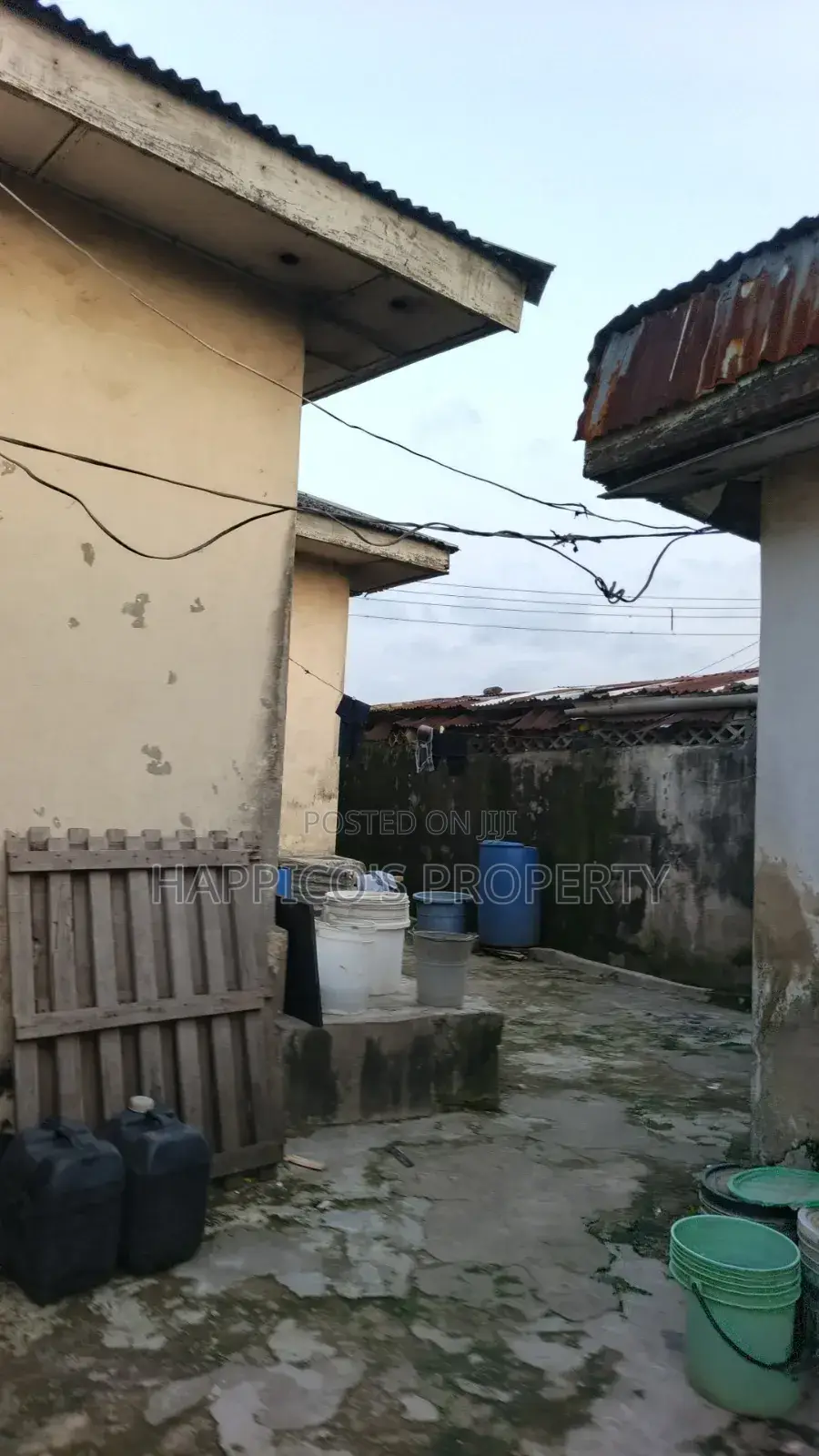 395m2 Bungalow for Sale in Iwaya, Yaba in Iwaya